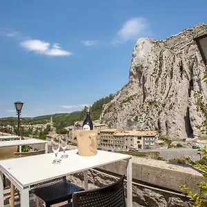 https://hotel-de-la-citadelle.fr-provencehotel.com